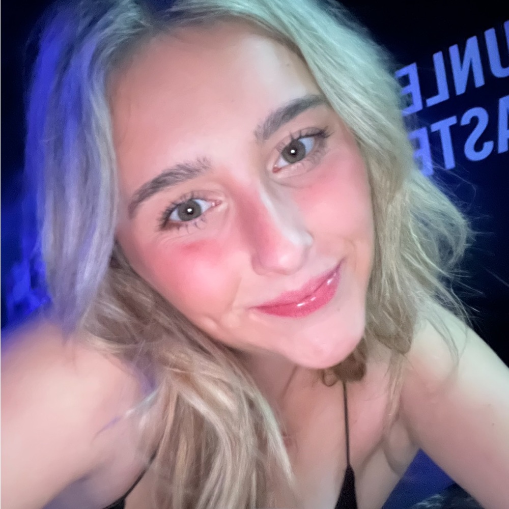 Meet your Posher, Lily